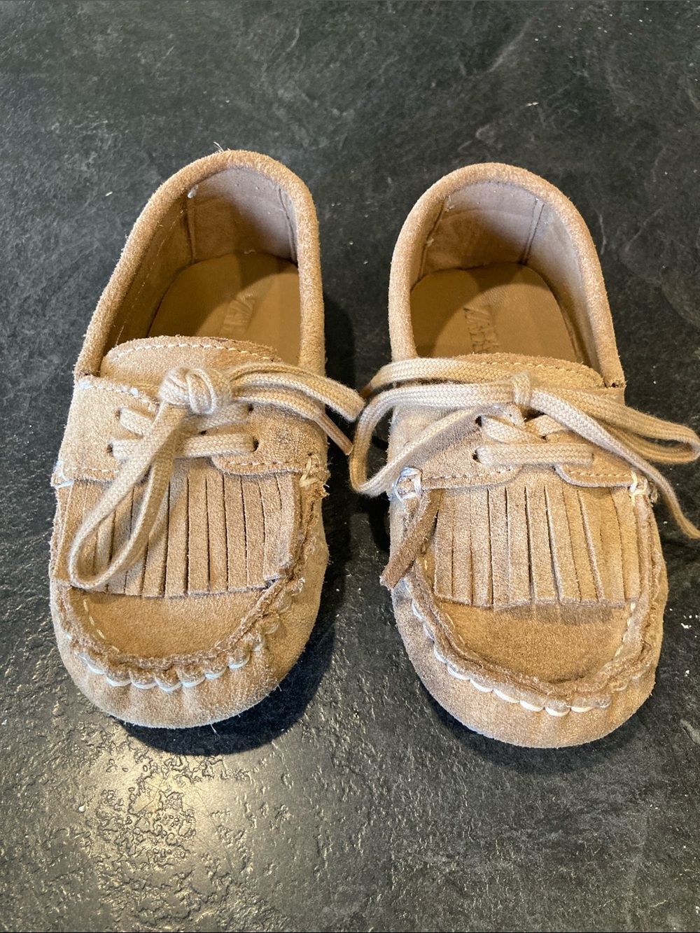 Kids Zara tan brown fringe mocassin shoes size 7